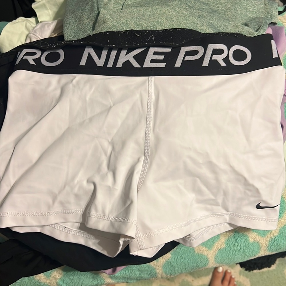 Nike Pro White Large